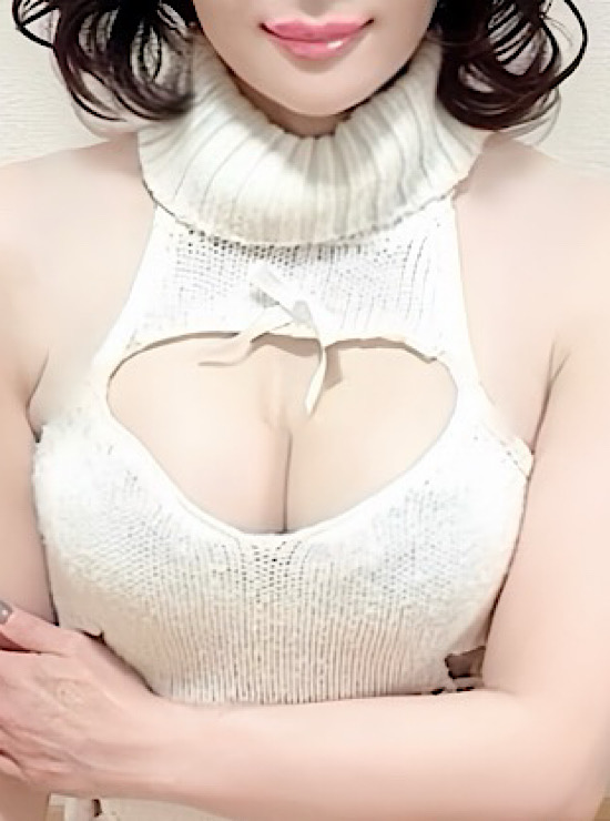 綾瀬まおみ